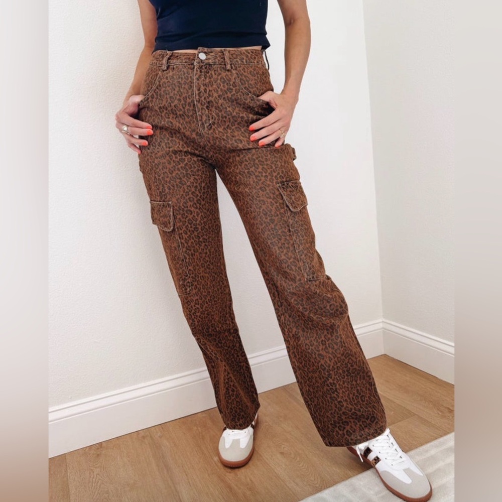 BiBi Brown & Black Leopard Cargo Pants - size Large NWT